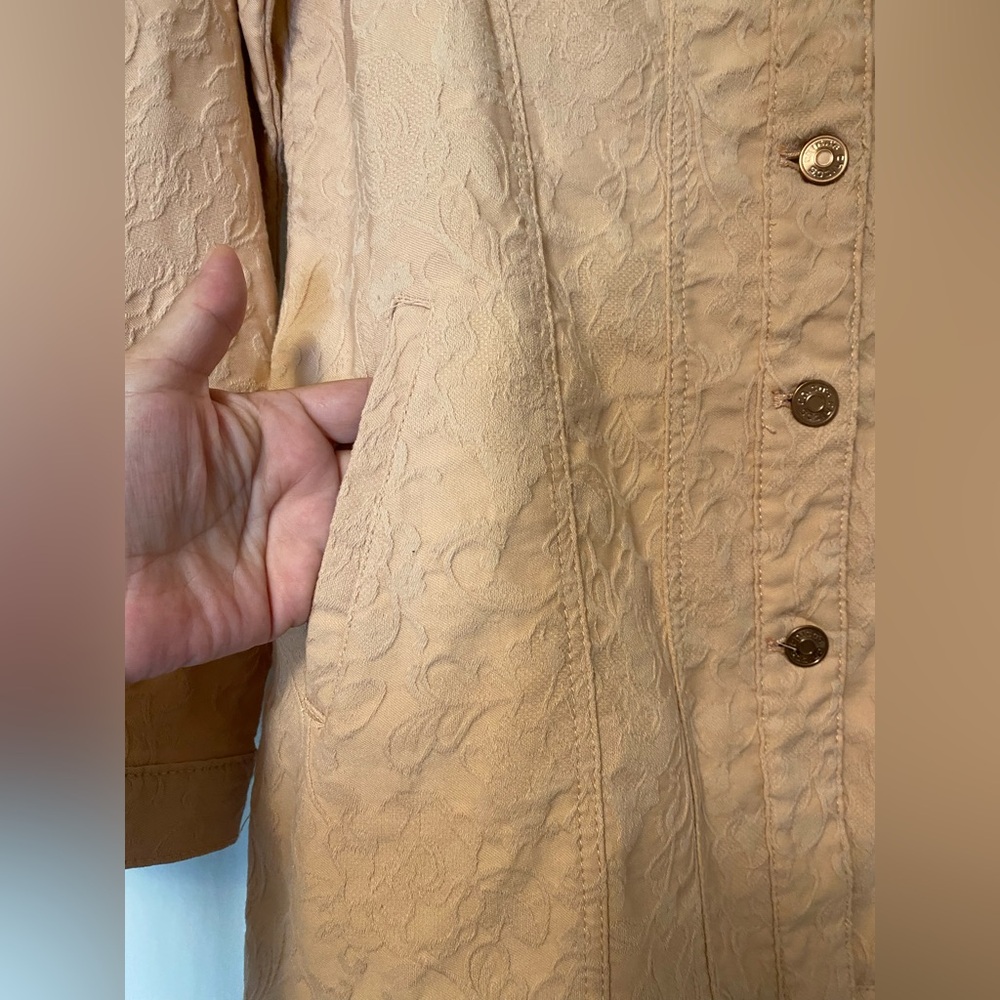 Chico's Beige Floral Pattern Blouse - Picture 8 of 15